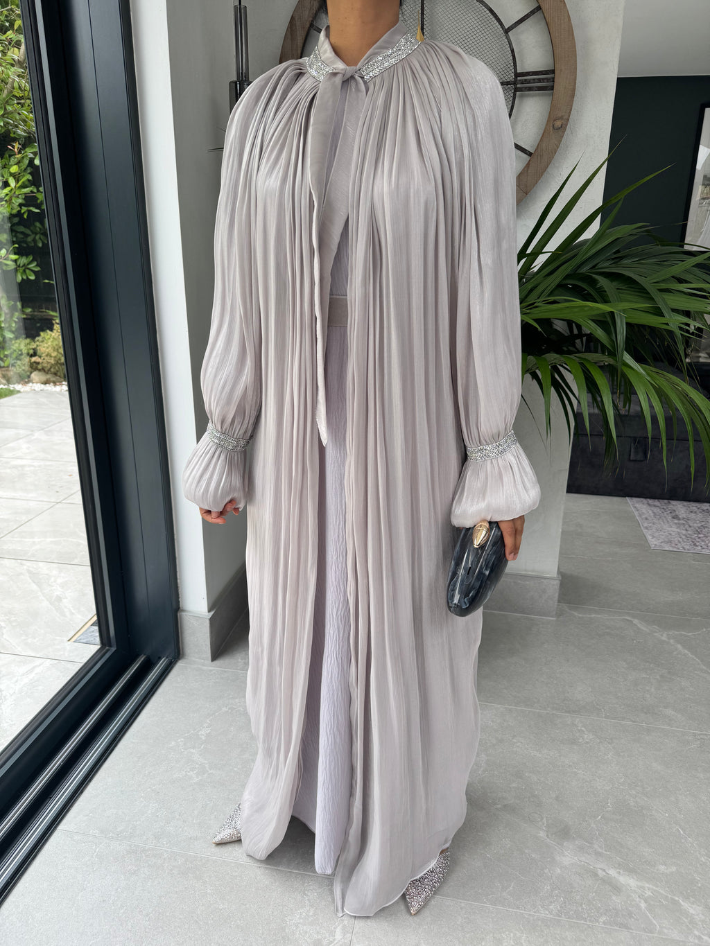 Silver crinkle embellished abaya set